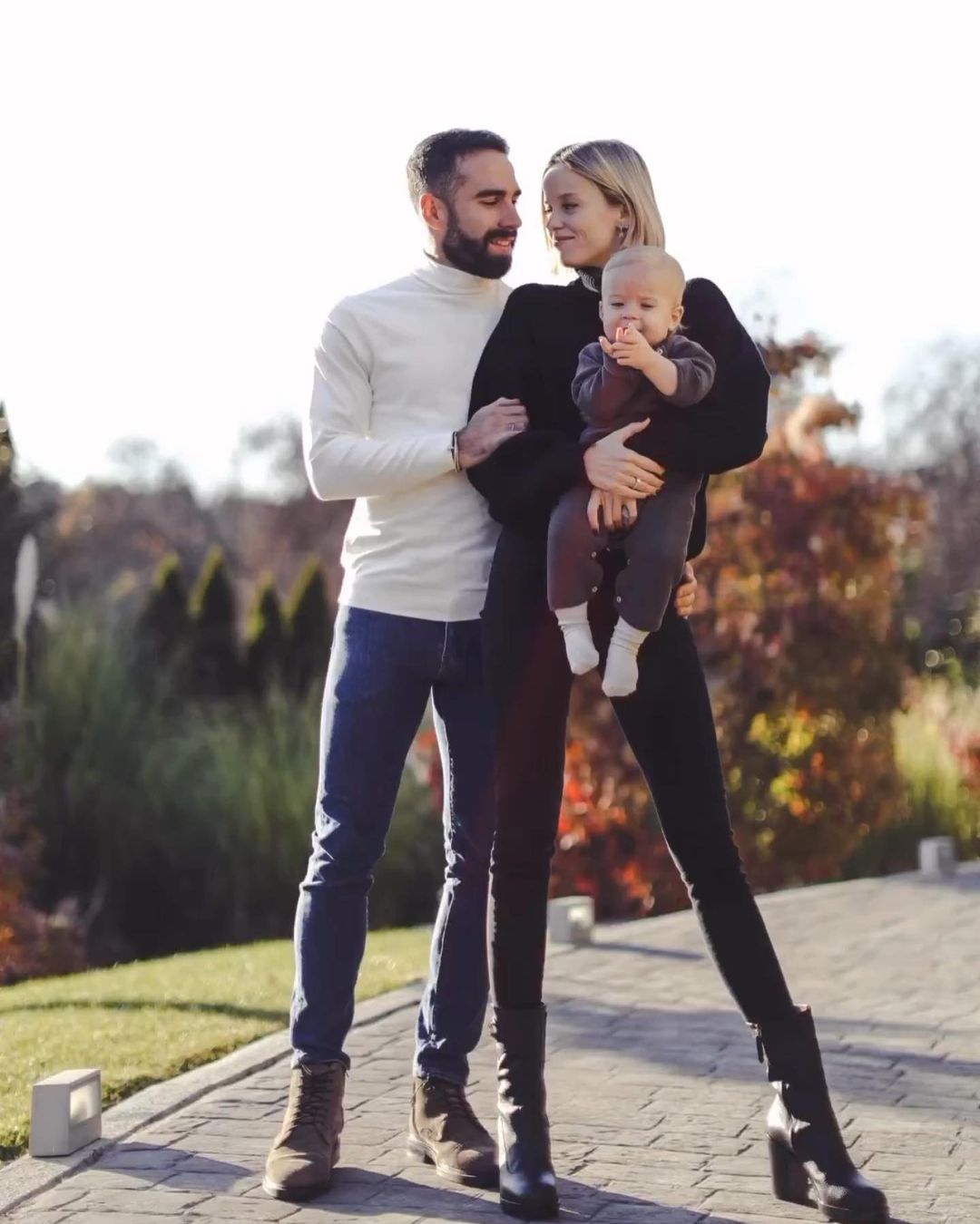 Dani Carvajal and Wife Daphne Cañizares The cutest Real Madrid family