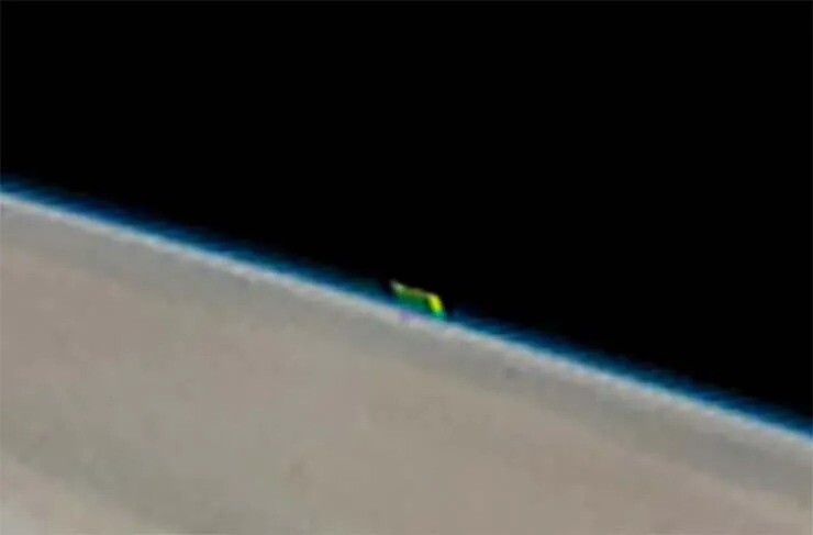 [Video] A huge UFO spotted on Jupiter in a NASA image, sparking debate 5