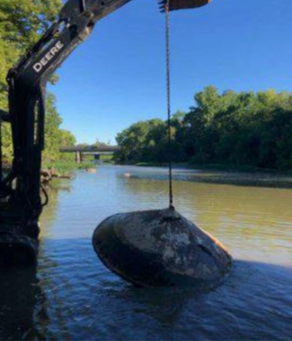 UFO sighting: Metal disk pulled from Delaware river is evidence extraterrestrials visited us, alien hunter claims 1